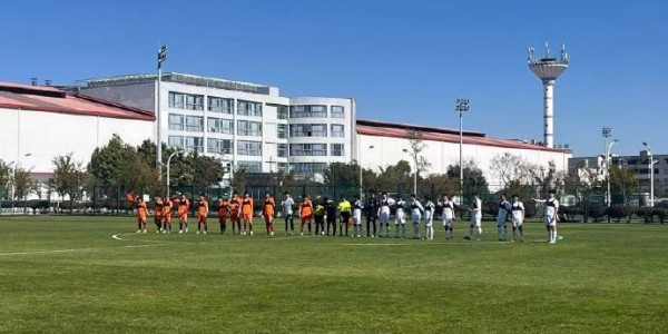 九游电脑版下载-1月24日，上海海港B队在云南昆明海埂基地完成了为期三周的冬训
